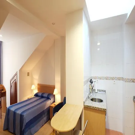 Urban Blue, Blue 아파트 기욘