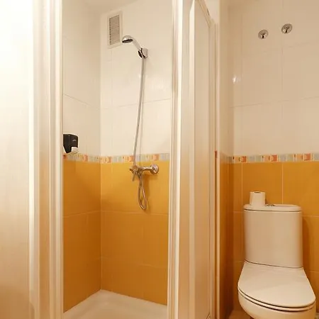 Urban Blue, Blue 아파트 *