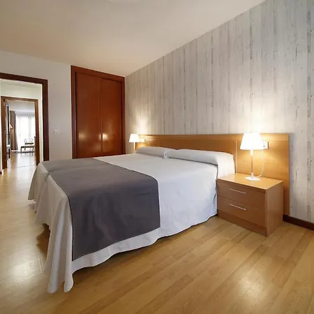 Urban Blue, Blue 아파트