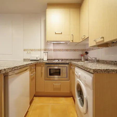 Urban Blue, Blue 아파트 *